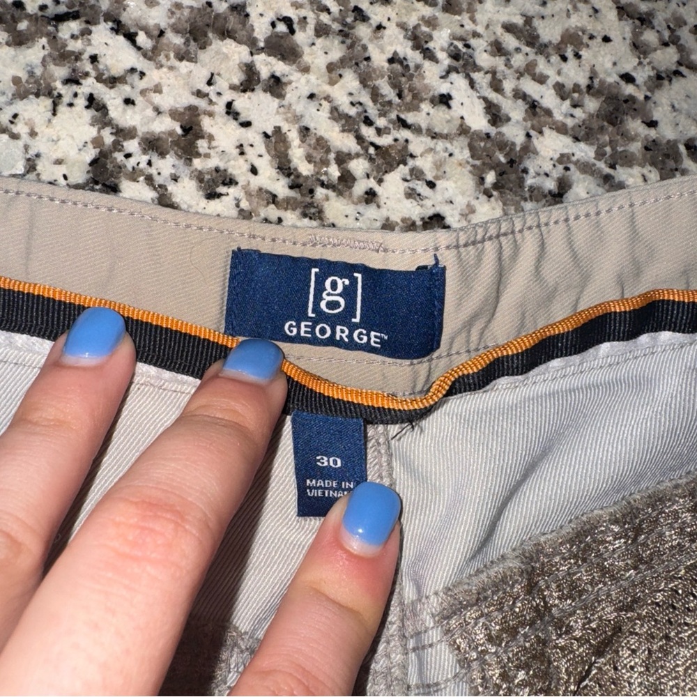 George Men's Light Tan Cargo Shorts - Picture 2 of 3